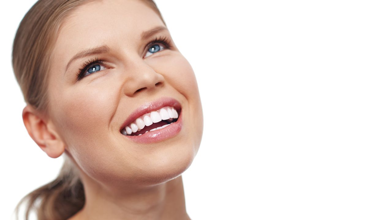 Wybielanie zębów – dlaczego się warto na nie zdecydować?