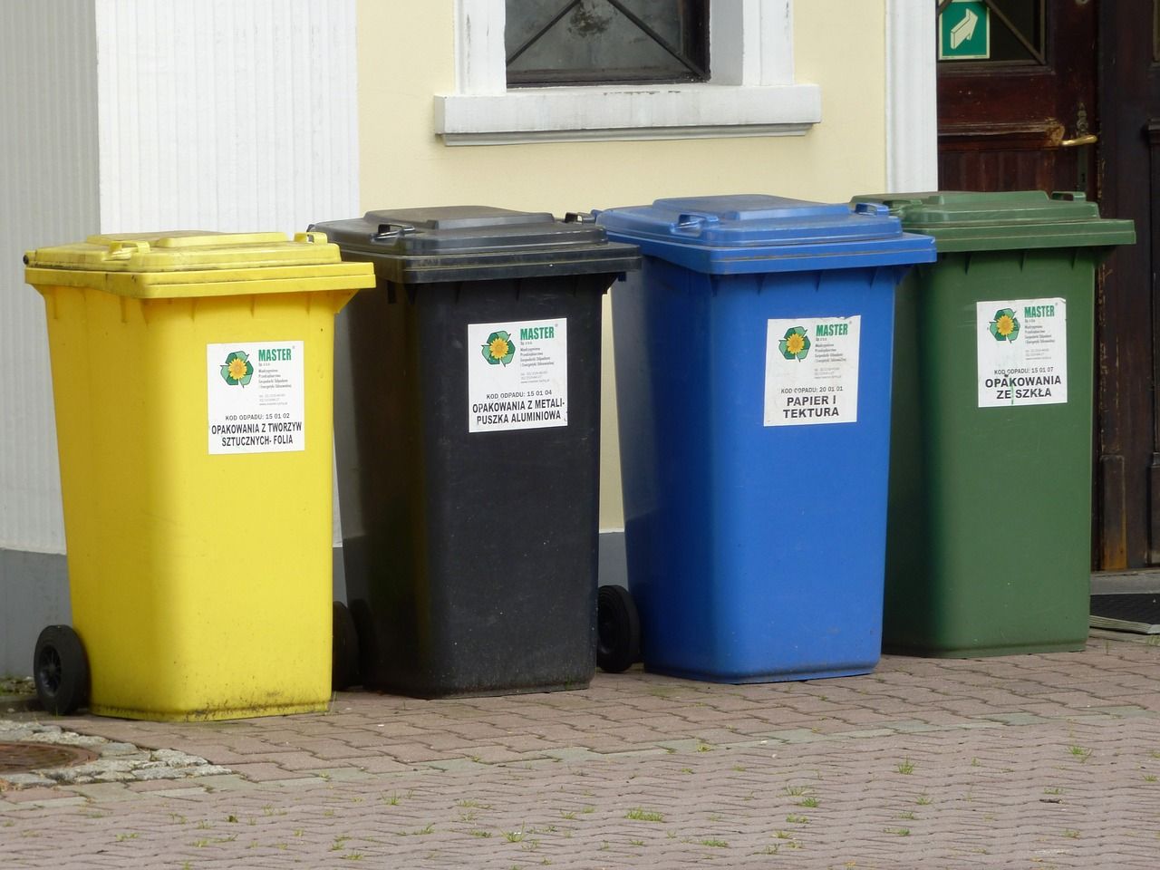 Recykling odpadów –  jak powinniśmy segregować nasze śmieci