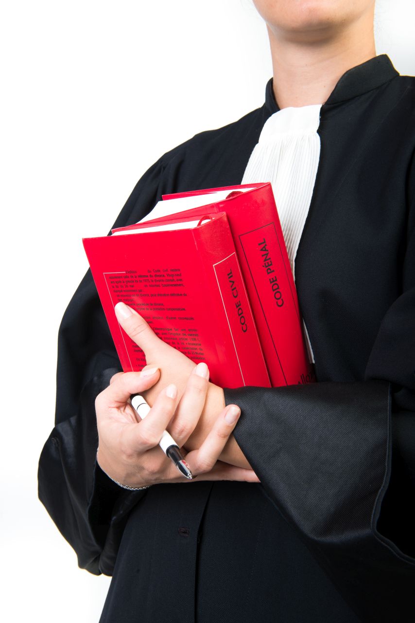 Adwokat – czym się tak naprawdę zajmuje?